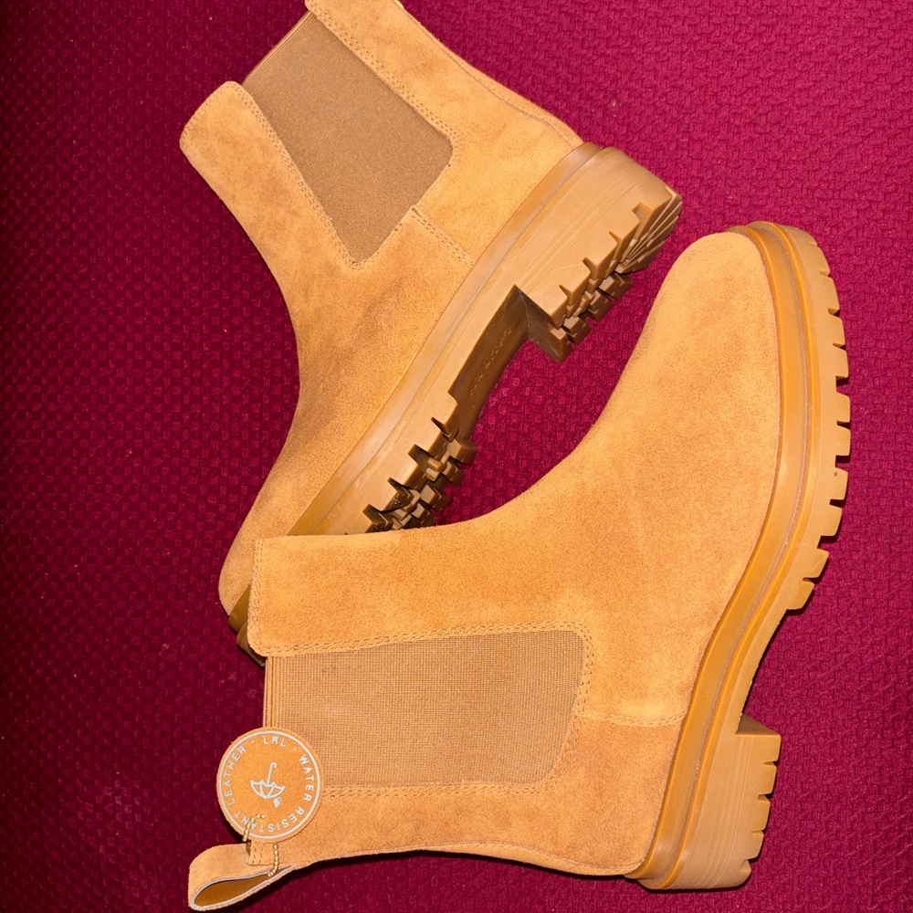 R Lauren Boots